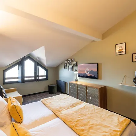 Hotell Fahrenheit Seven 4*