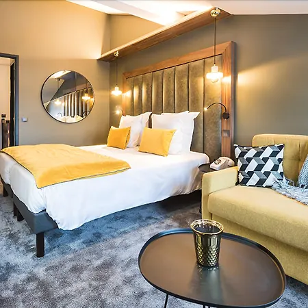 Hotell Fahrenheit Seven 4*