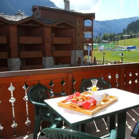 Fahrenheit Seven 4* Courchevel