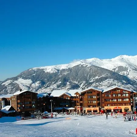 Fahrenheit Seven Hotel 4*