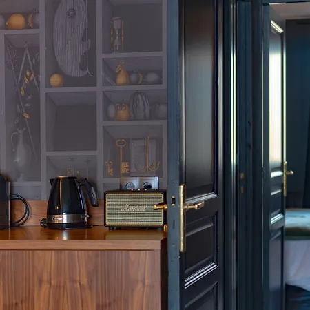 Hotel Fahrenheit Seven 4*