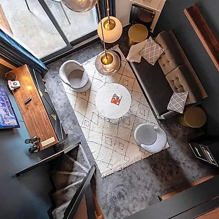 Otel Fahrenheit Seven