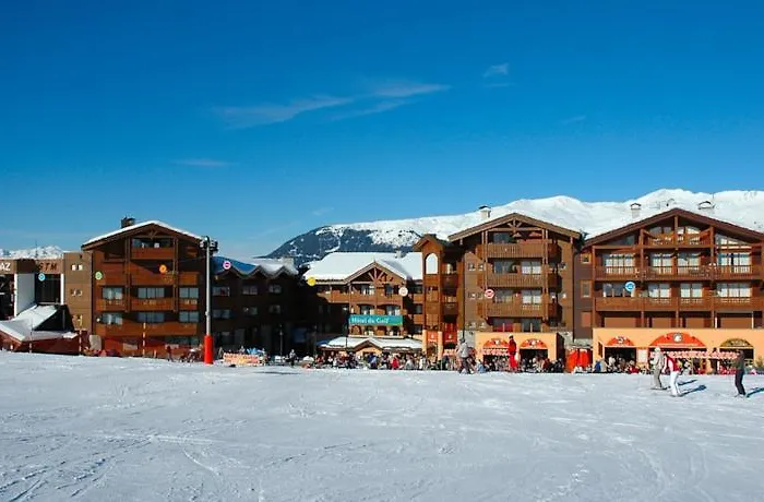 Fahrenheit Seven Hotel