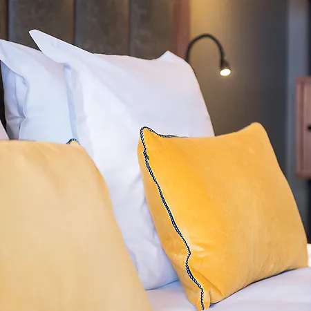 Hotel Fahrenheit Seven