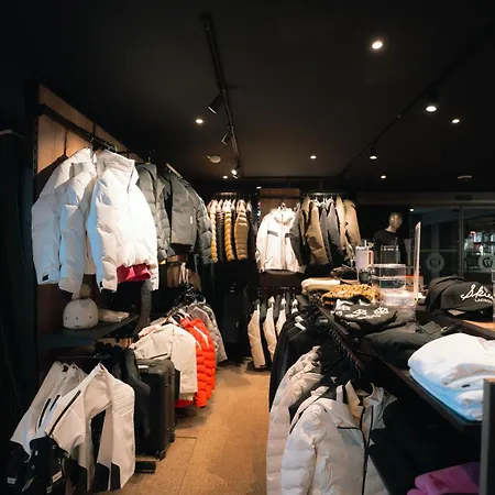 מלון Fahrenheit Seven קורשבל