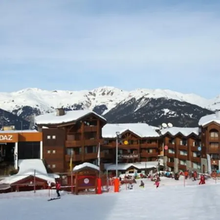 Fahrenheit Seven Hotel 4*